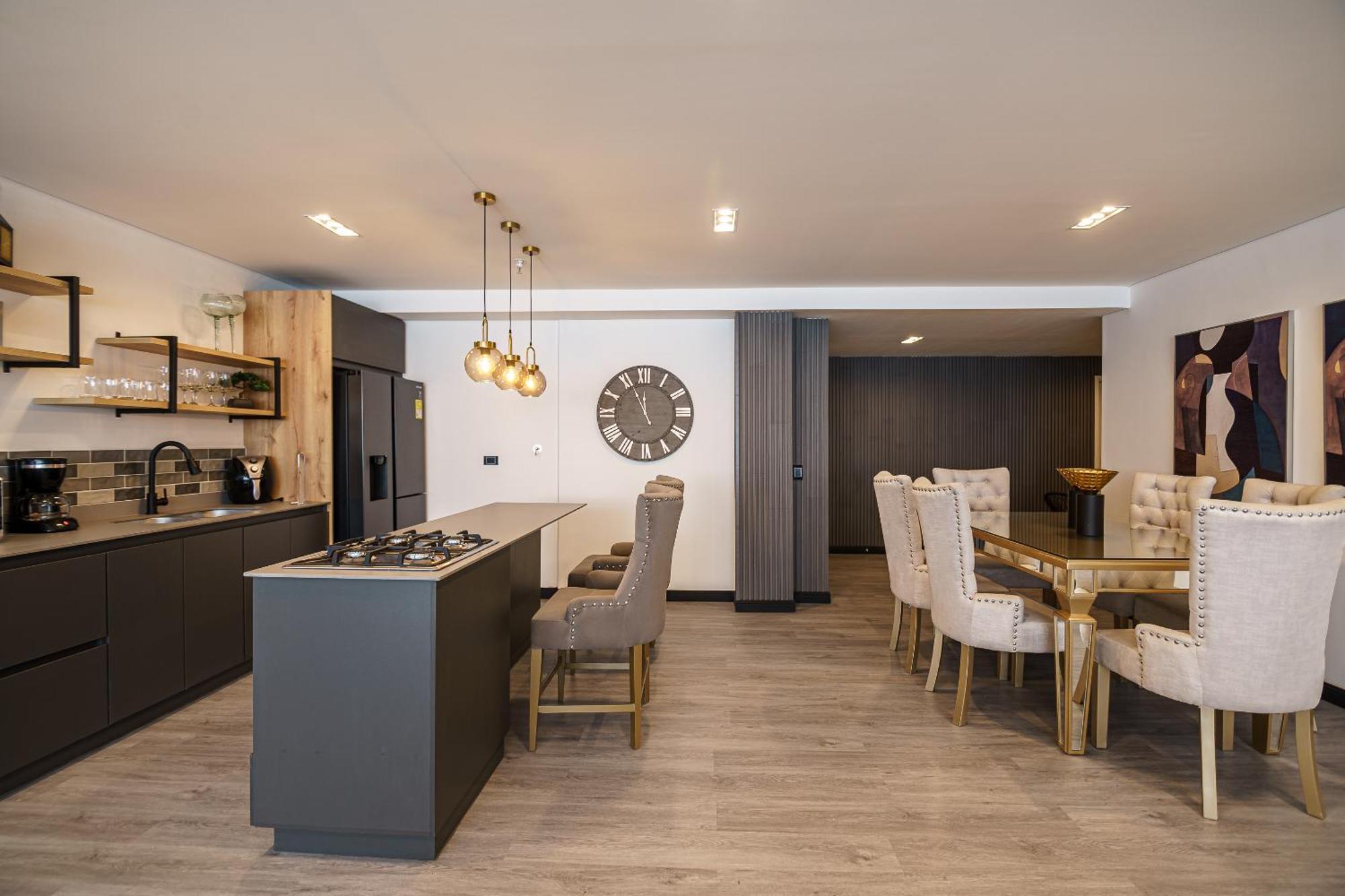 First Class Hotel Medellin Luaran gambar