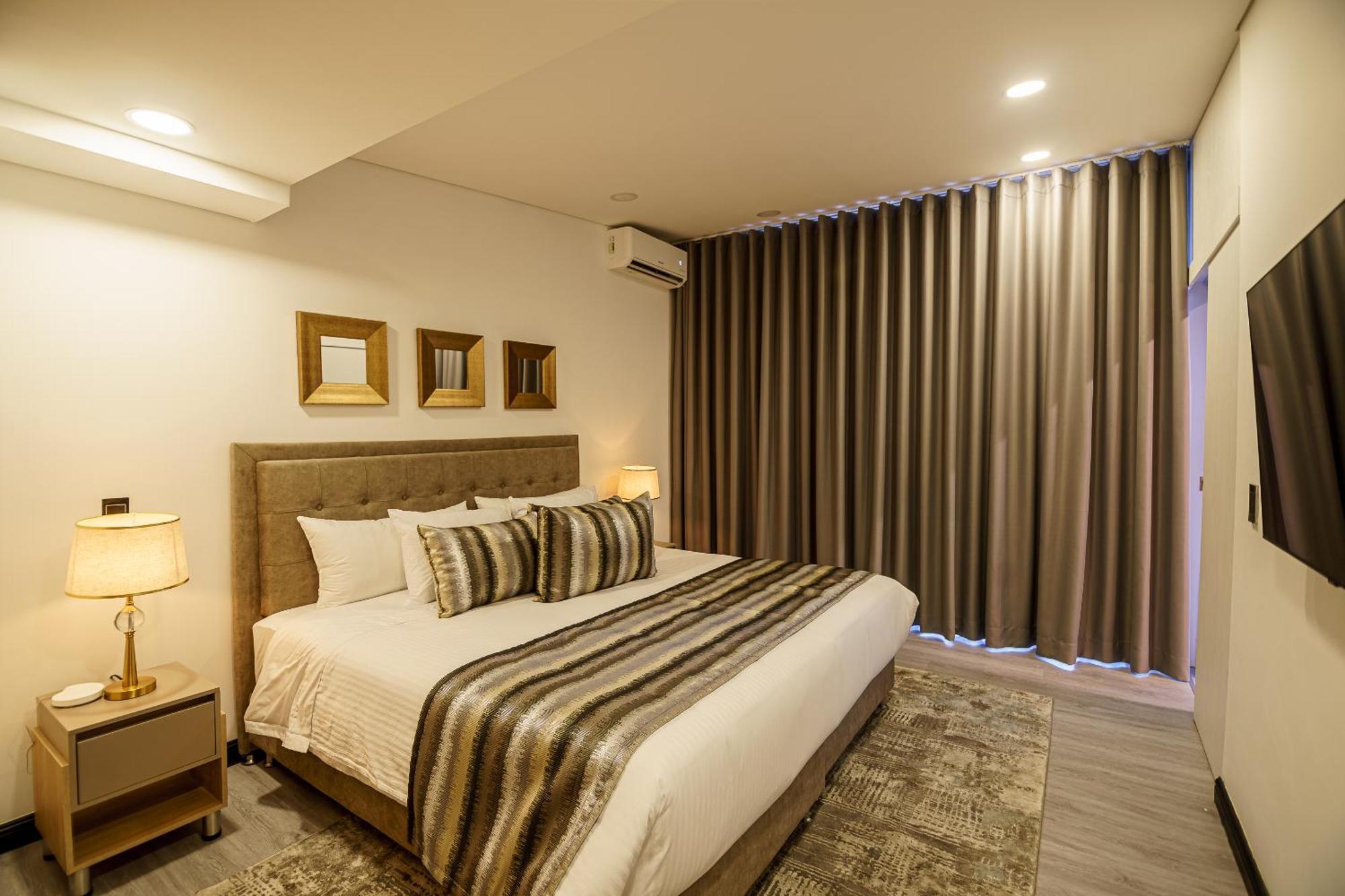 First Class Hotel Medellin Luaran gambar