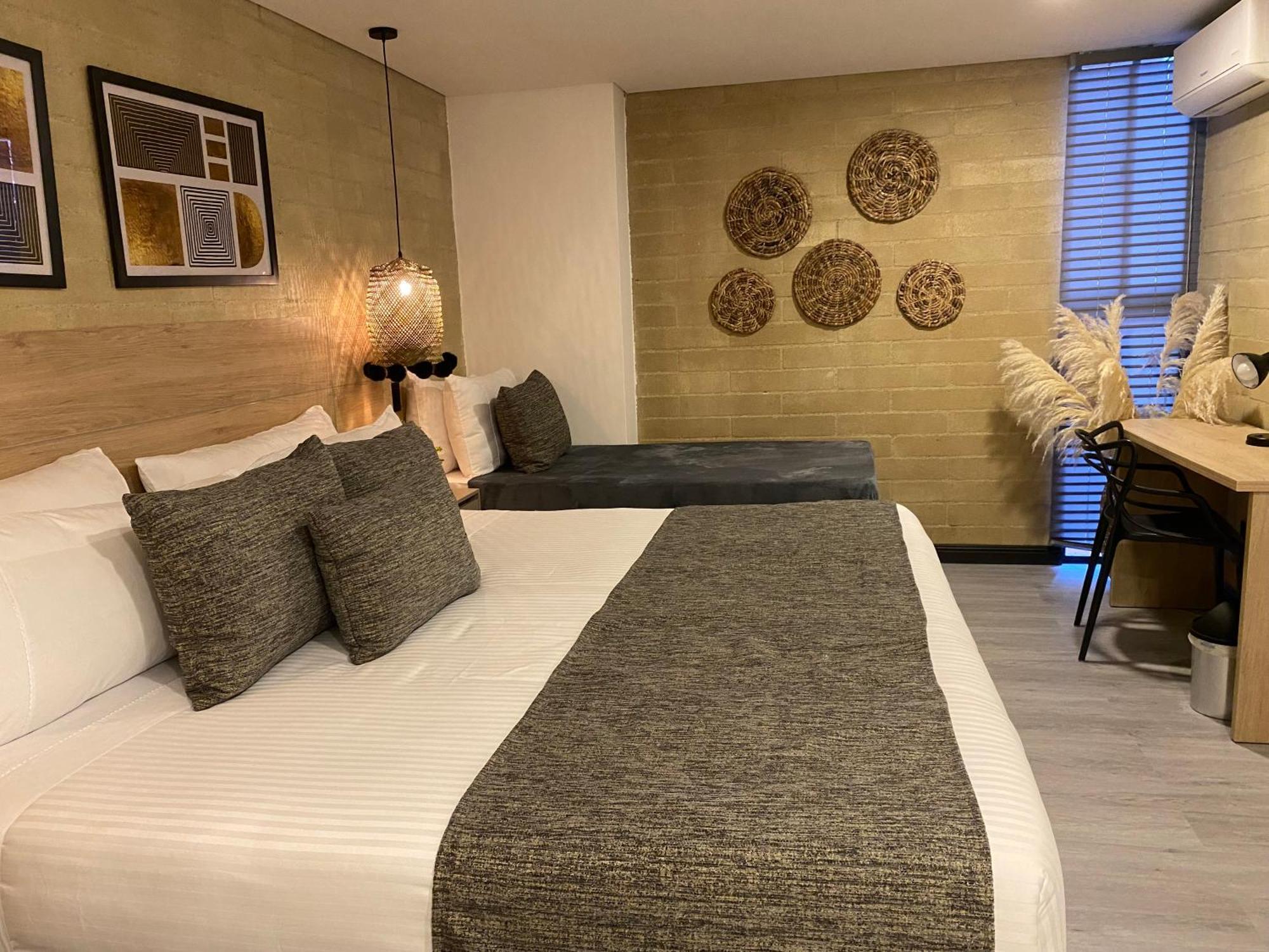 First Class Hotel Medellin Luaran gambar